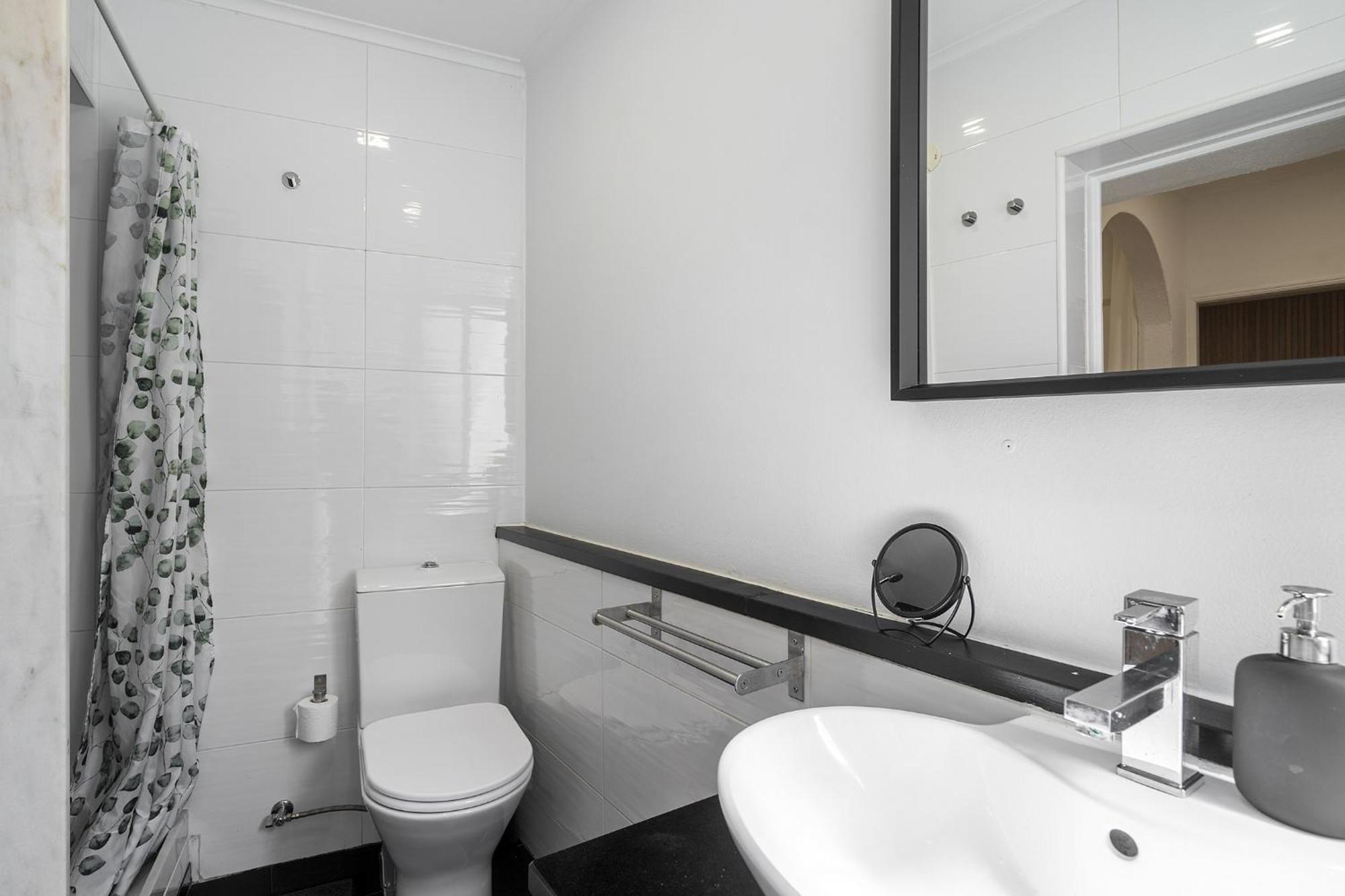 Whome Stylish Family Residence In The Heart Of Chiado Lisboa Εξωτερικό φωτογραφία