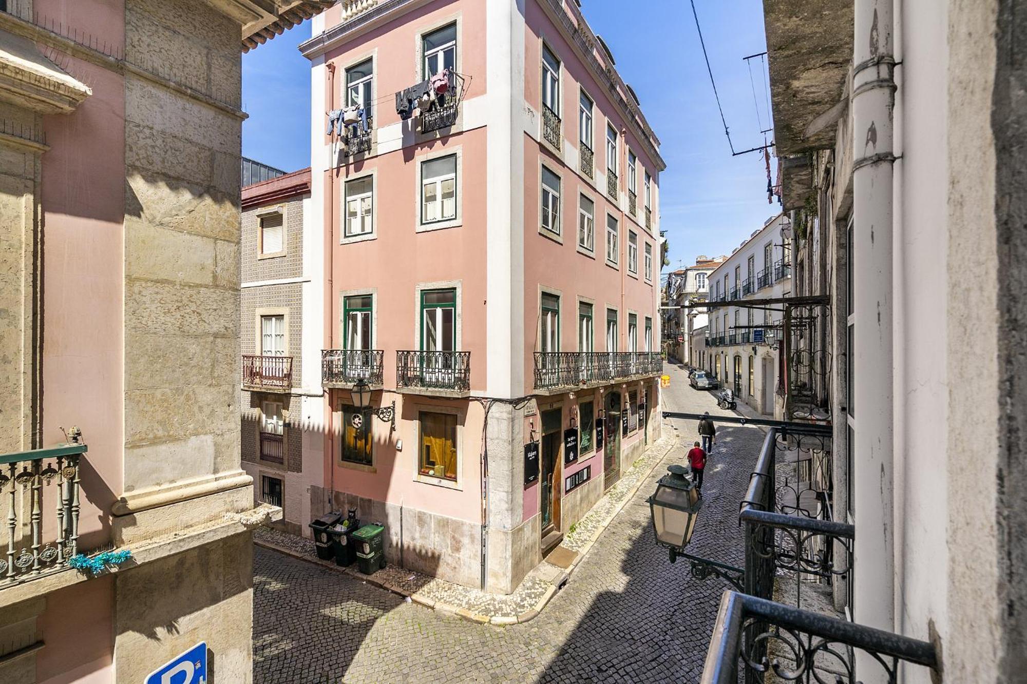 Whome Stylish Family Residence In The Heart Of Chiado Lisboa Εξωτερικό φωτογραφία